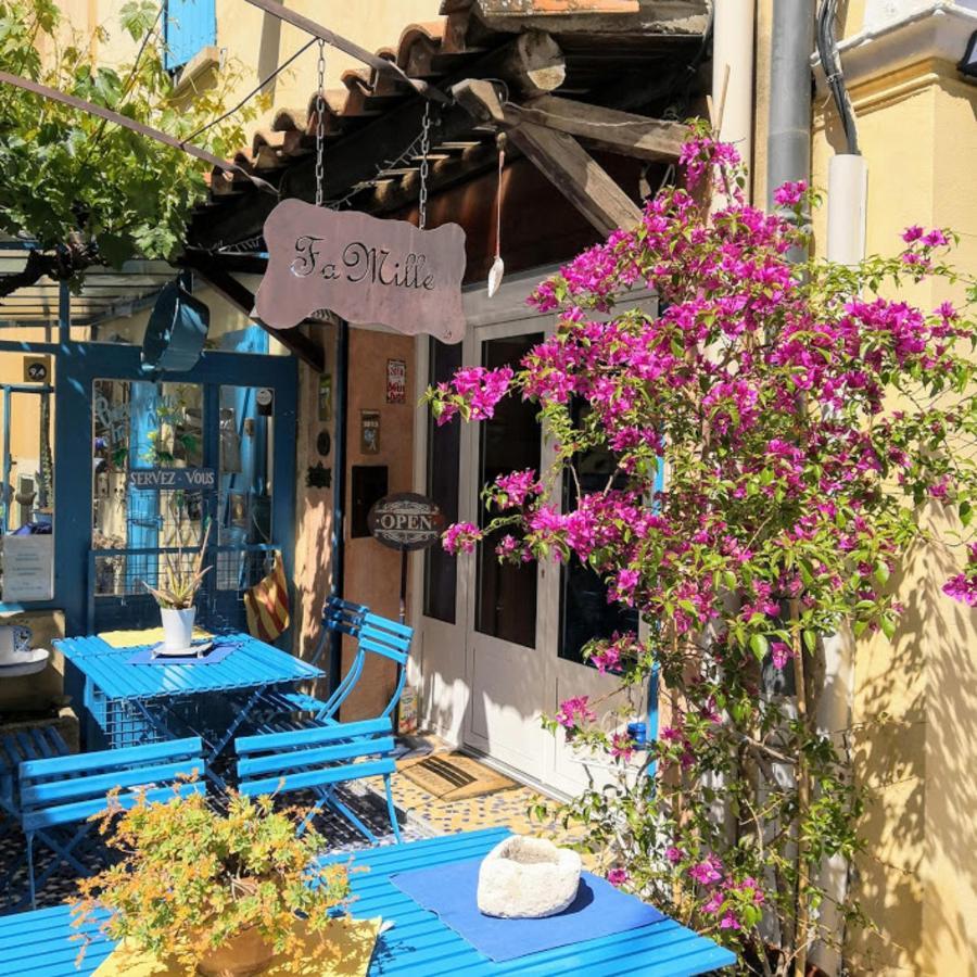 Gite Fa Mille Maison Bleu Robion en Luberon Exterior foto