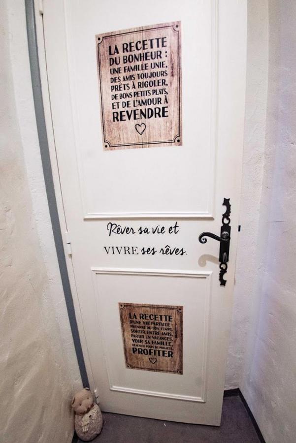 Gite Fa Mille Maison Bleu Robion en Luberon Exterior foto