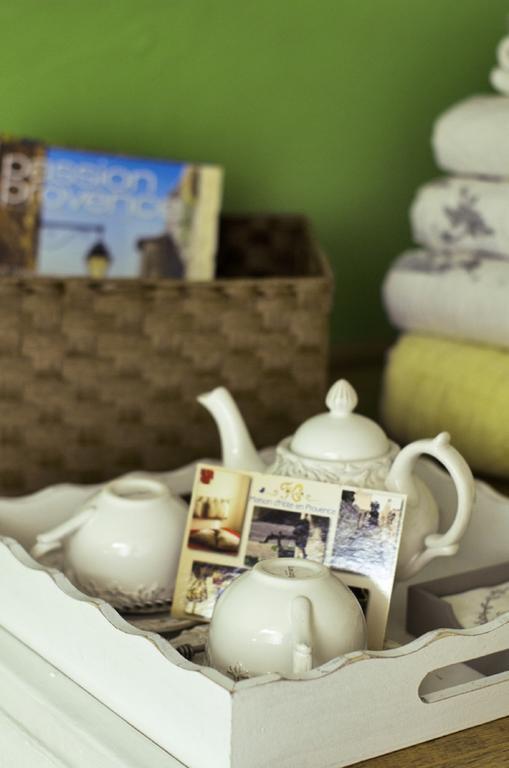 Gite Fa Mille Maison Bleu Robion en Luberon Cameră foto
